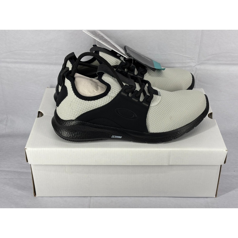 Oakley Dry Sneaker Shoes Men's Lunar Rock White Black Lightweight Lace Up 8 NWB